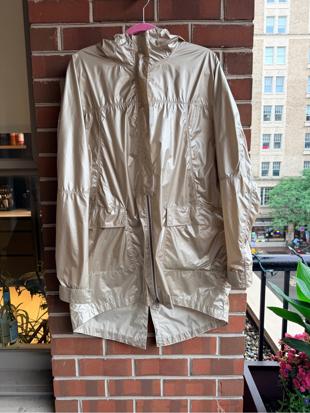 Under Armour Lightweight Metallic Gold Hooded Jacket